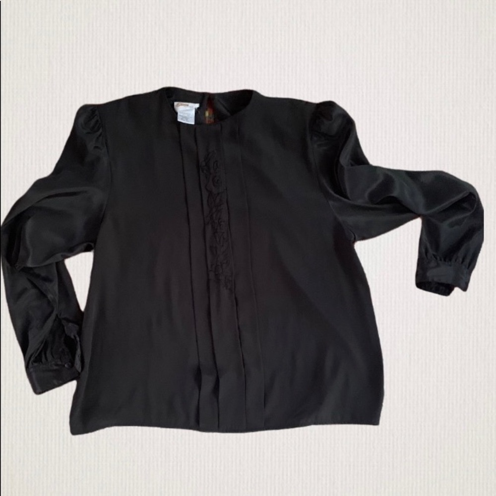 Vintage Womens Embroidered Padded Shoulder shirt